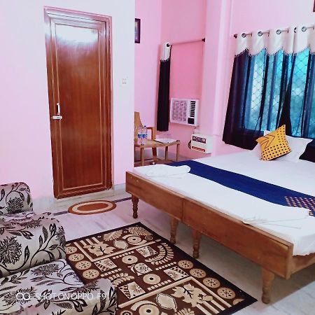 פורי Hotel Gunjan מראה חיצוני תמונה
